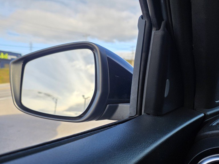 Nissan Kicks SR 2021 Gris Mont-Laurier - photo #20