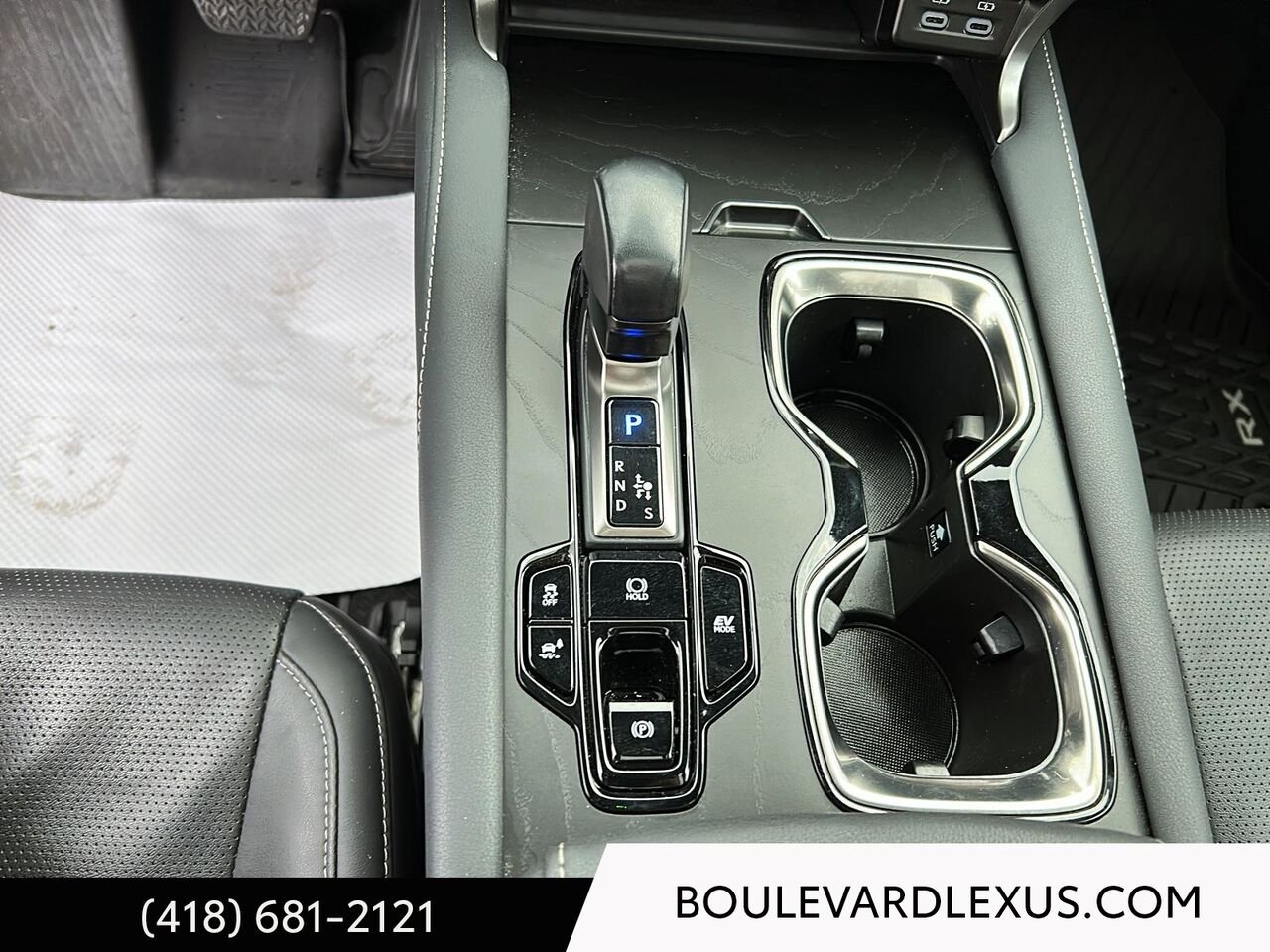 Lexus RX 20110A | RX 350h BA 2024 Gris Québec - photo #16