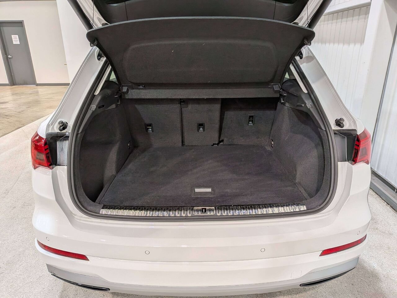2021 Audi Q3 Progressiv 40 TFSI quattro White Val-David - photo #8