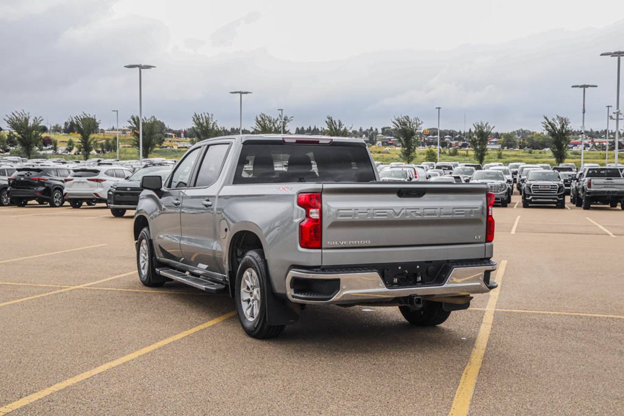 2023 Chevrolet Silverado 1500 4WD Crew Cab 147 LT Grey Sherwood Park - photo #6