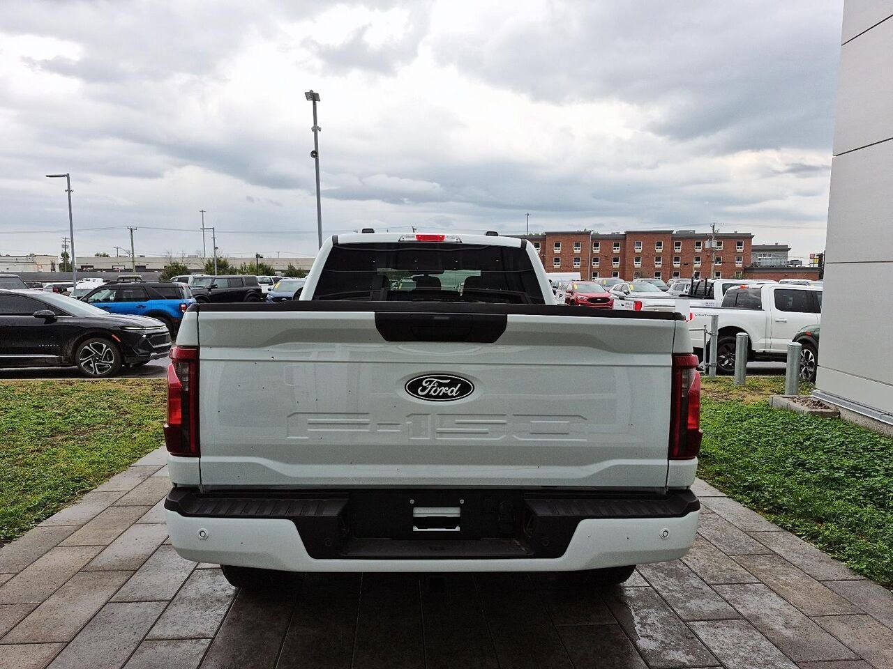 2026 Ford F-150 Oxford White Saint-Jérôme - photo #3