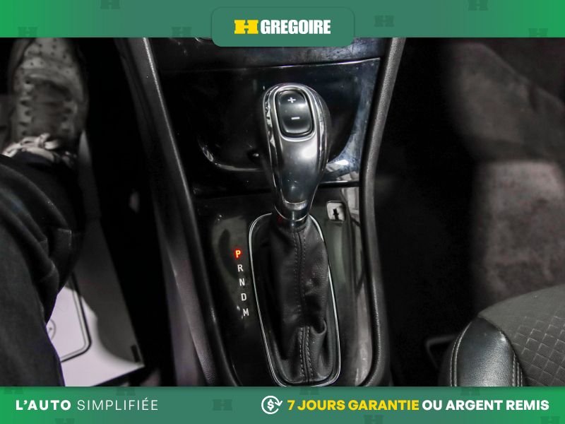 2021 Buick Encore Red Laval - photo #16