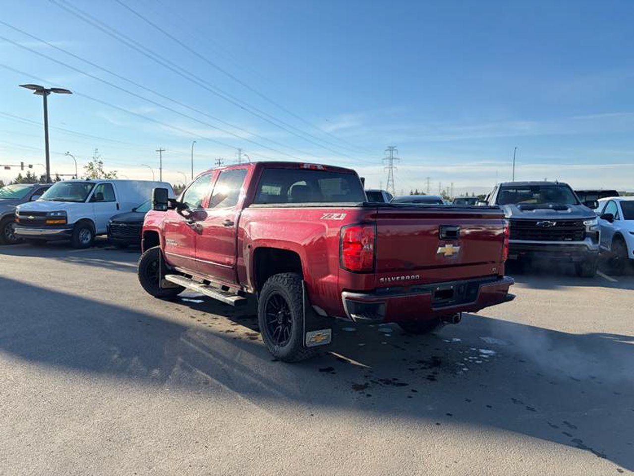 2016 Chevrolet Silverado 1500 4WD Crew Cab 143.5 LT w/2LT Red Sherwood Park - photo #3