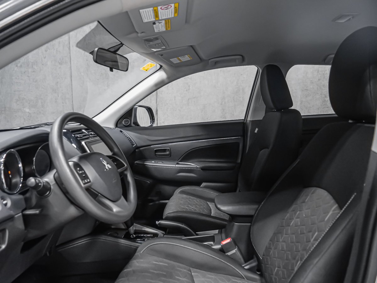 Mitsubishi RVR ES FWD CARPLAY CAMÉRA SIÈGES CHAUFFANTS 2025 Gris Montréal - photo #10