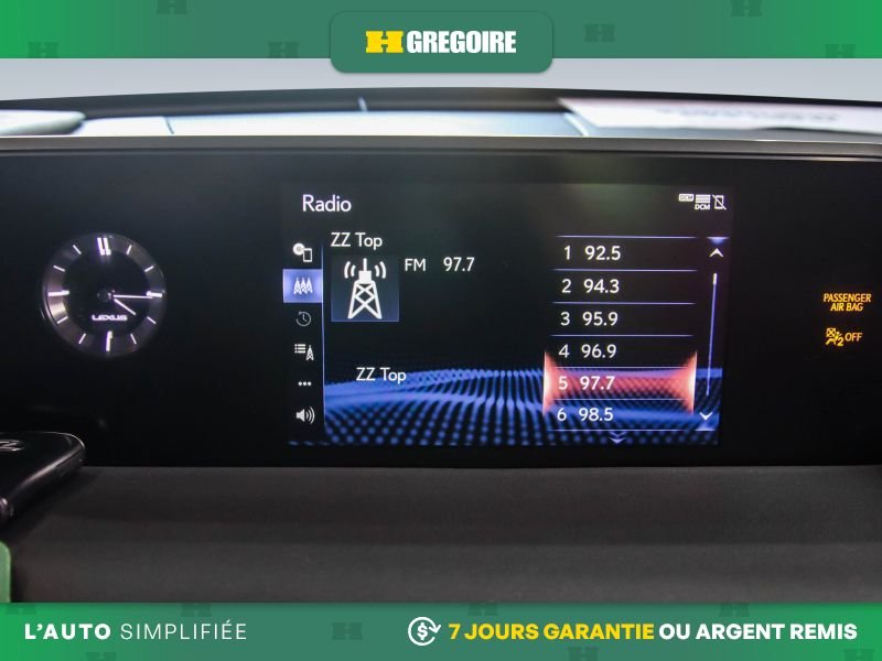 Lexus UX 2020 Blanc Blainville - photo #11