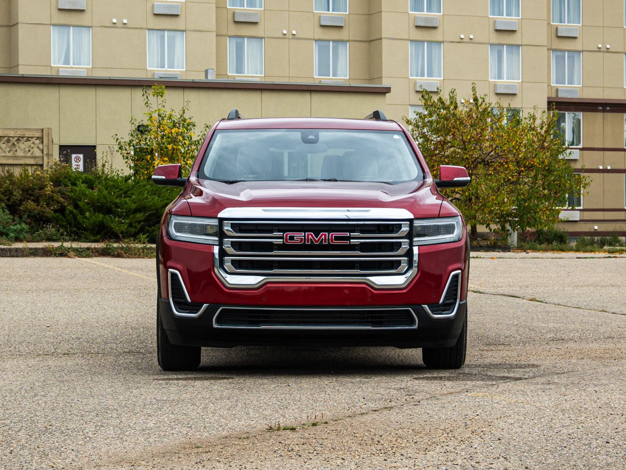 2023 GMC Acadia AWD 4dr SLE Red Sherwood Park - photo #2