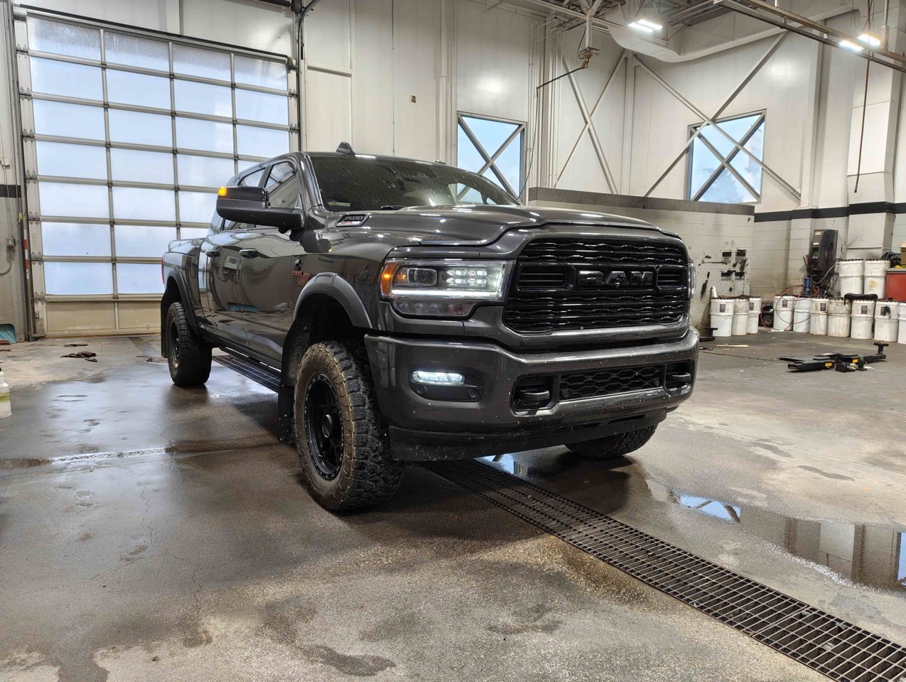 2022 Ram 3500 Limited 4x4 Mega Cab 6'4 Box Grey Sherwood Park - photo #2