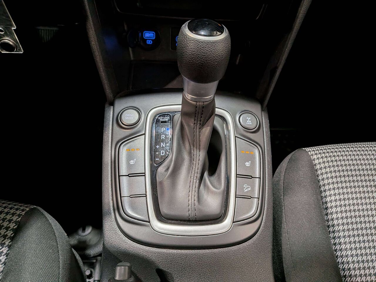 2019 Hyundai Kona 2.0L Essential AWD Grey Val-David - photo #22