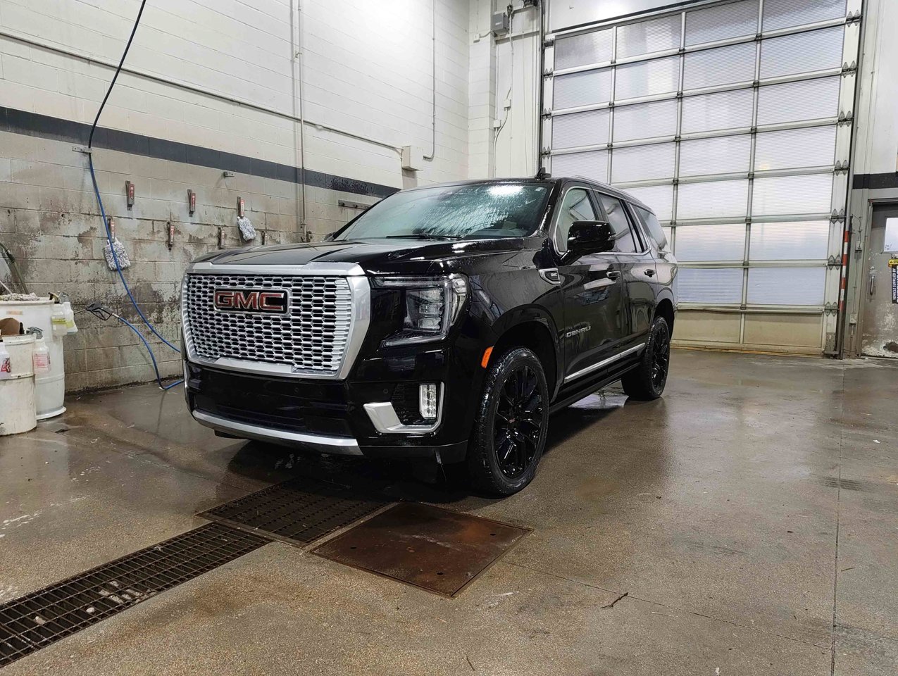 2022 GMC Yukon 4WD 4dr Denali Black Sherwood Park - photo #3