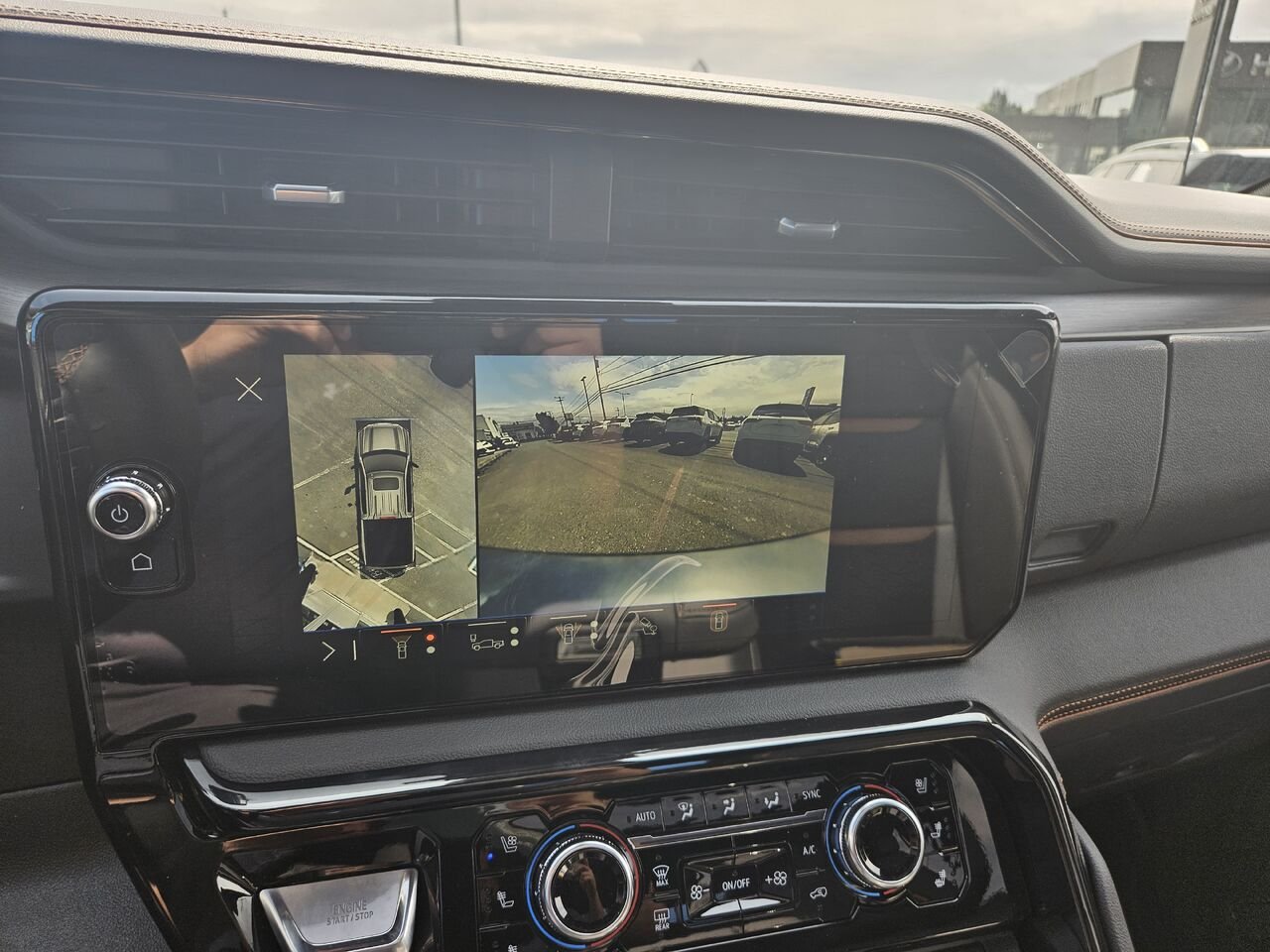 GMC Sierra 1500 AT4 cabine multiplace 4RM 157 po 2026 Blanc sommet Thetford Mines - photo #9
