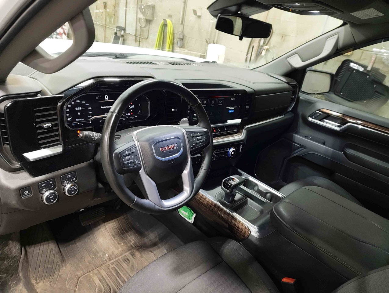 2024 GMC Sierra 1500 4WD Crew Cab 147 Elevation White Sherwood Park - photo #6