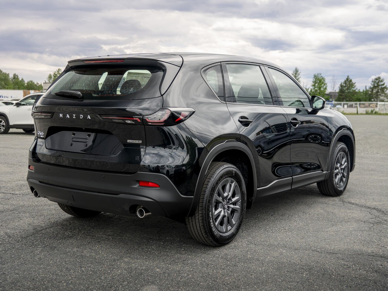 2026 MAZDA CX-5 Jet Black Mica Val-d'Or - photo #3