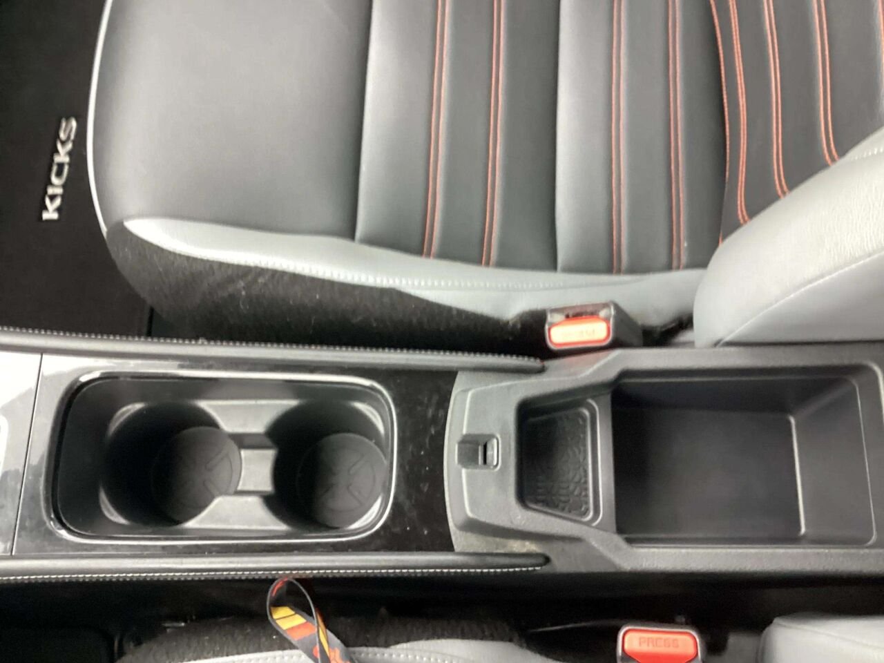 2024 NISSAN KICKS SR SR TA White Gatineau - photo #15