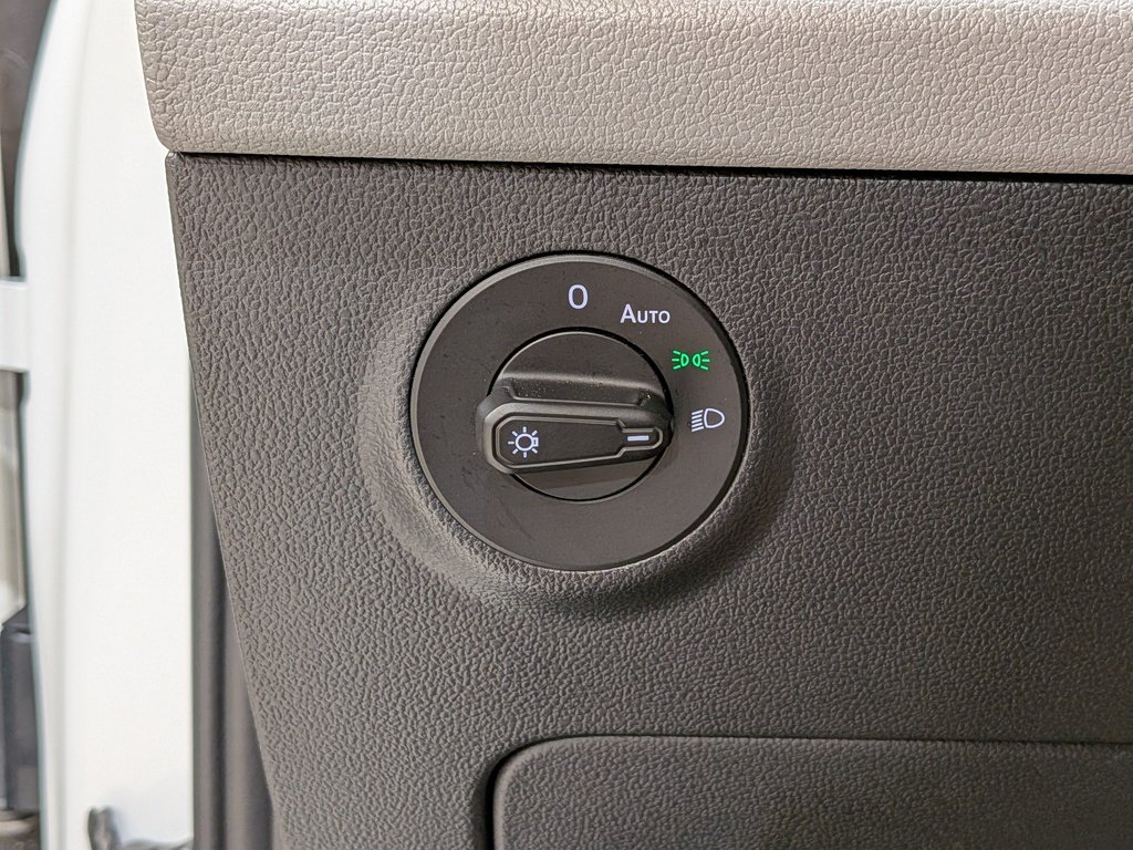 Volkswagen Taos Trendline FWD 2023 Blanc Val-David - photo #30