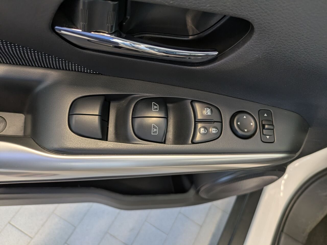 Nissan Kicks 2018 Blanc Gatineau - photo #5