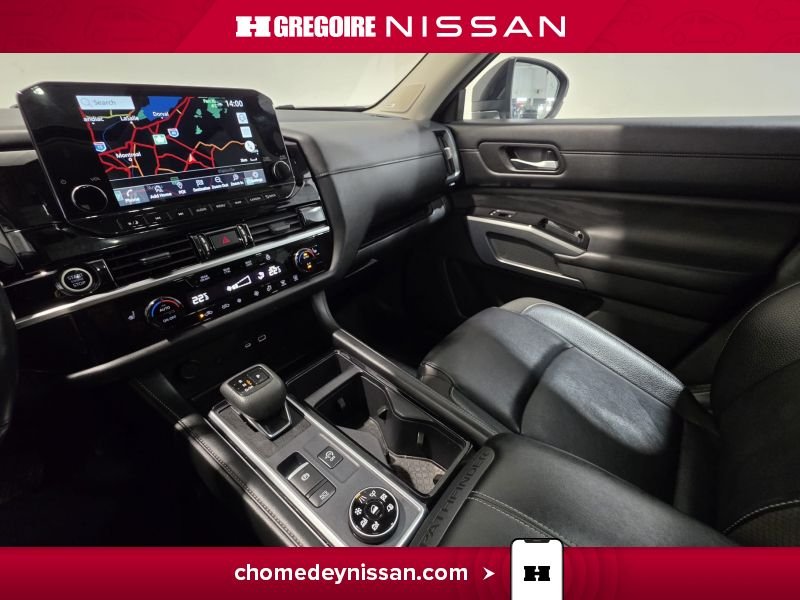 2024 Nissan Pathfinder Black Laval - photo #22