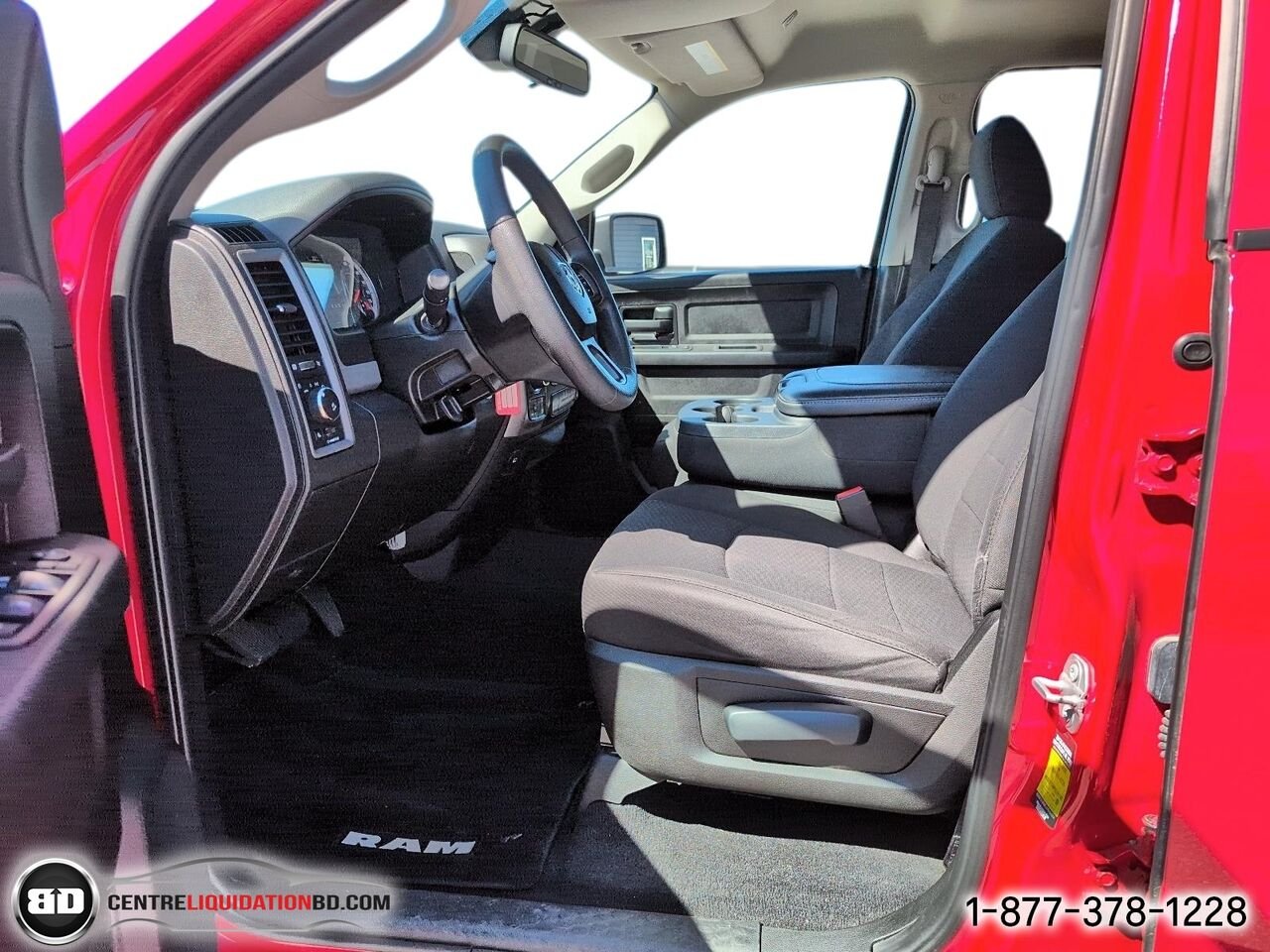 RAM 1500 CLASSIC EXPRESS | BD0377 2019 Rouge Granby - photo #12