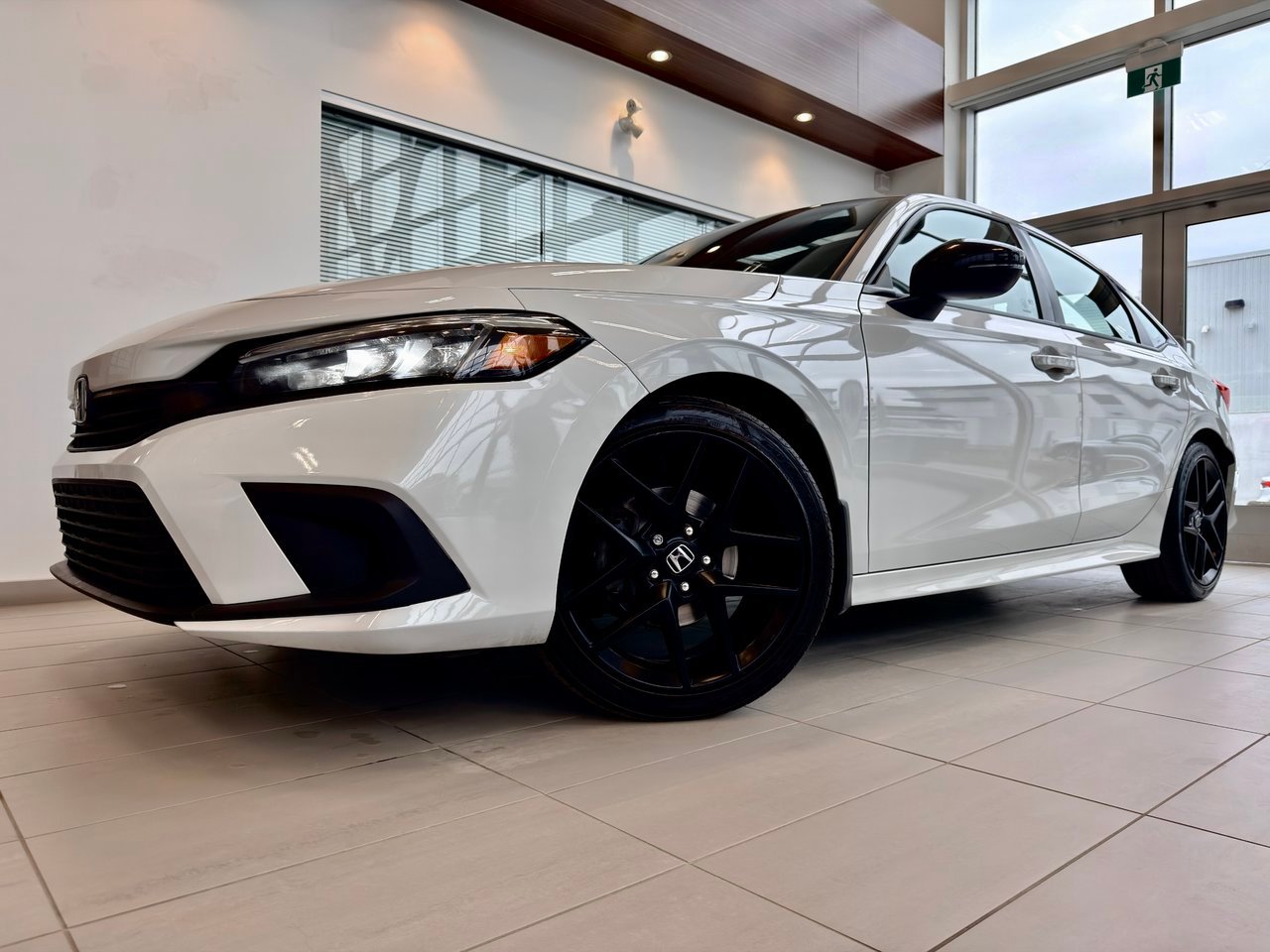 Honda Civic Sedan 2022 Blanc Notre-Dame-des-Prairies - photo #1