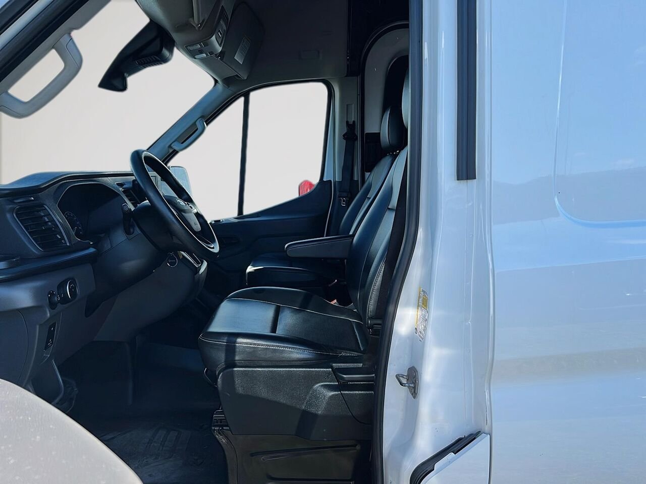 2025 Ford Transit fourgon utilitaire toit surélevé Québec - photo #8
