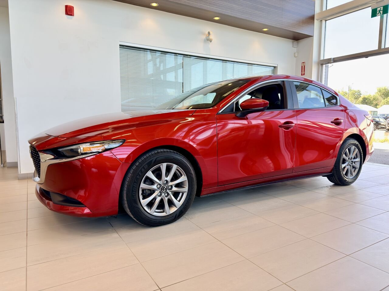 Mazda Mazda3 2020 Rouge Notre-Dame-des-Prairies - photo #3