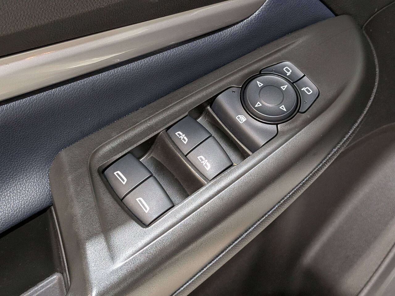Chevrolet Bolt EUV 2023 Argent Val-David - photo #33