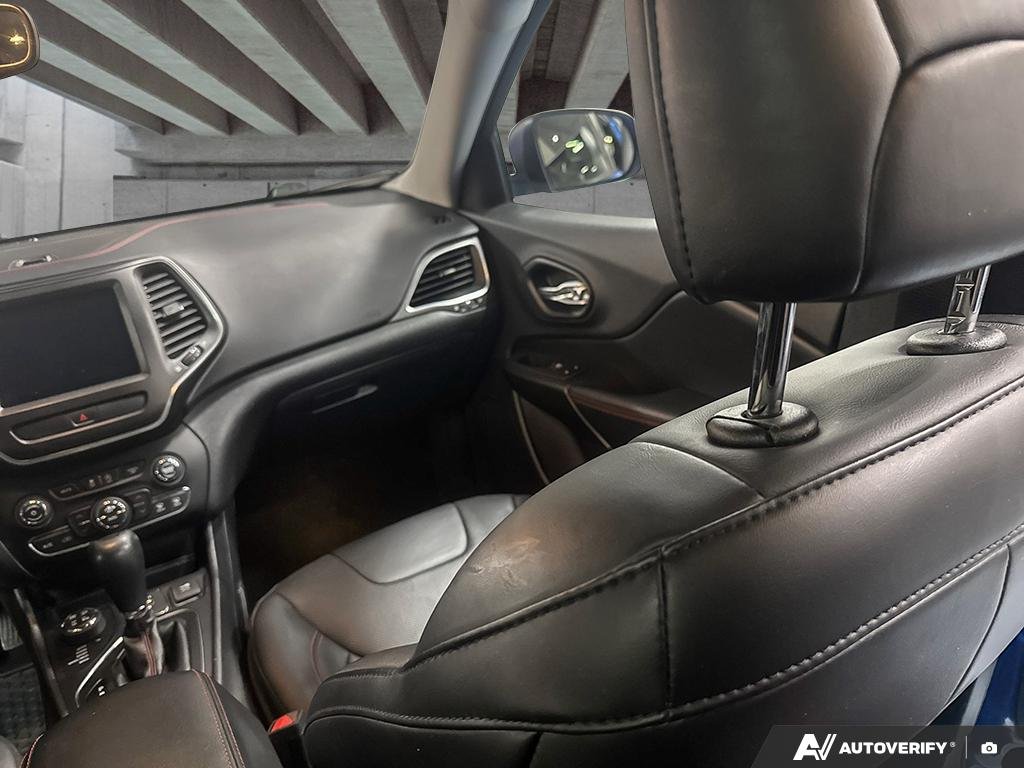 2020 Jeep Cherokee 2602134A | Trailhawk Elite Edmonton - photo #24