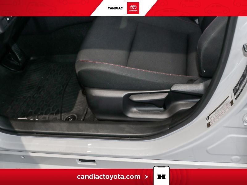 Toyota Prius 2024 Blanc Laval - photo #16
