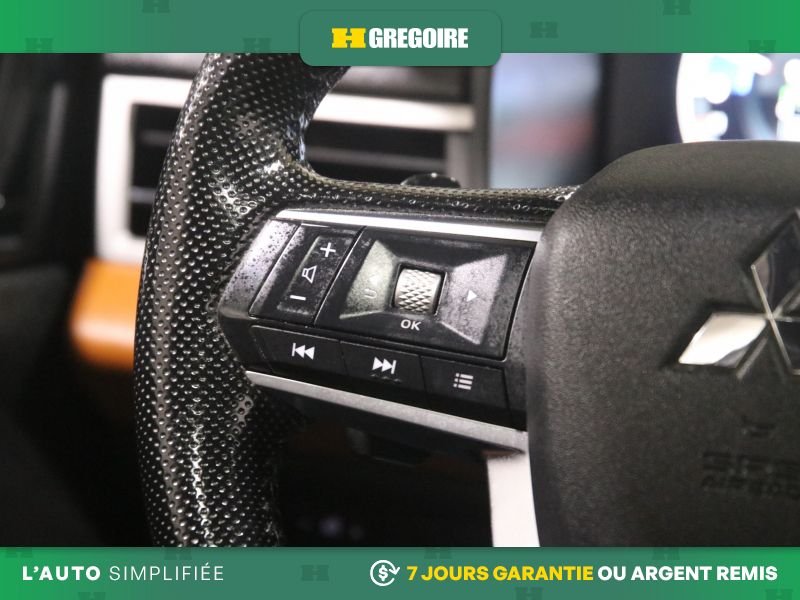 2022 Mitsubishi Outlander Grey Laval - photo #20