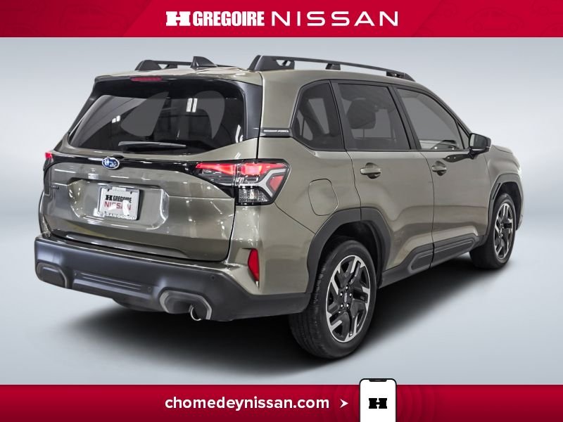 2025 Subaru Forester Green Laval - photo #8