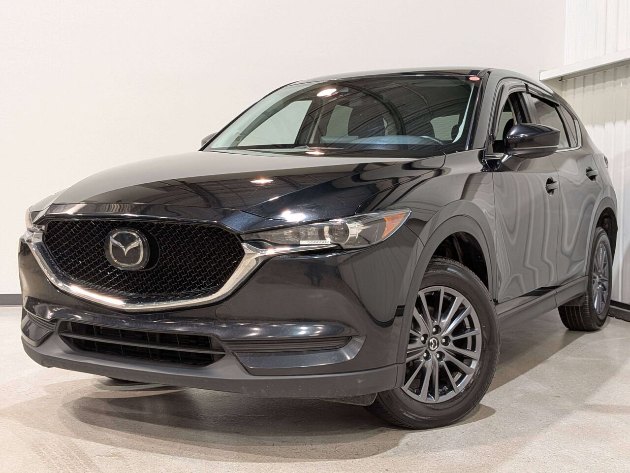2021 Mazda CX-5 Signature AWD Black Val-David - photo #0