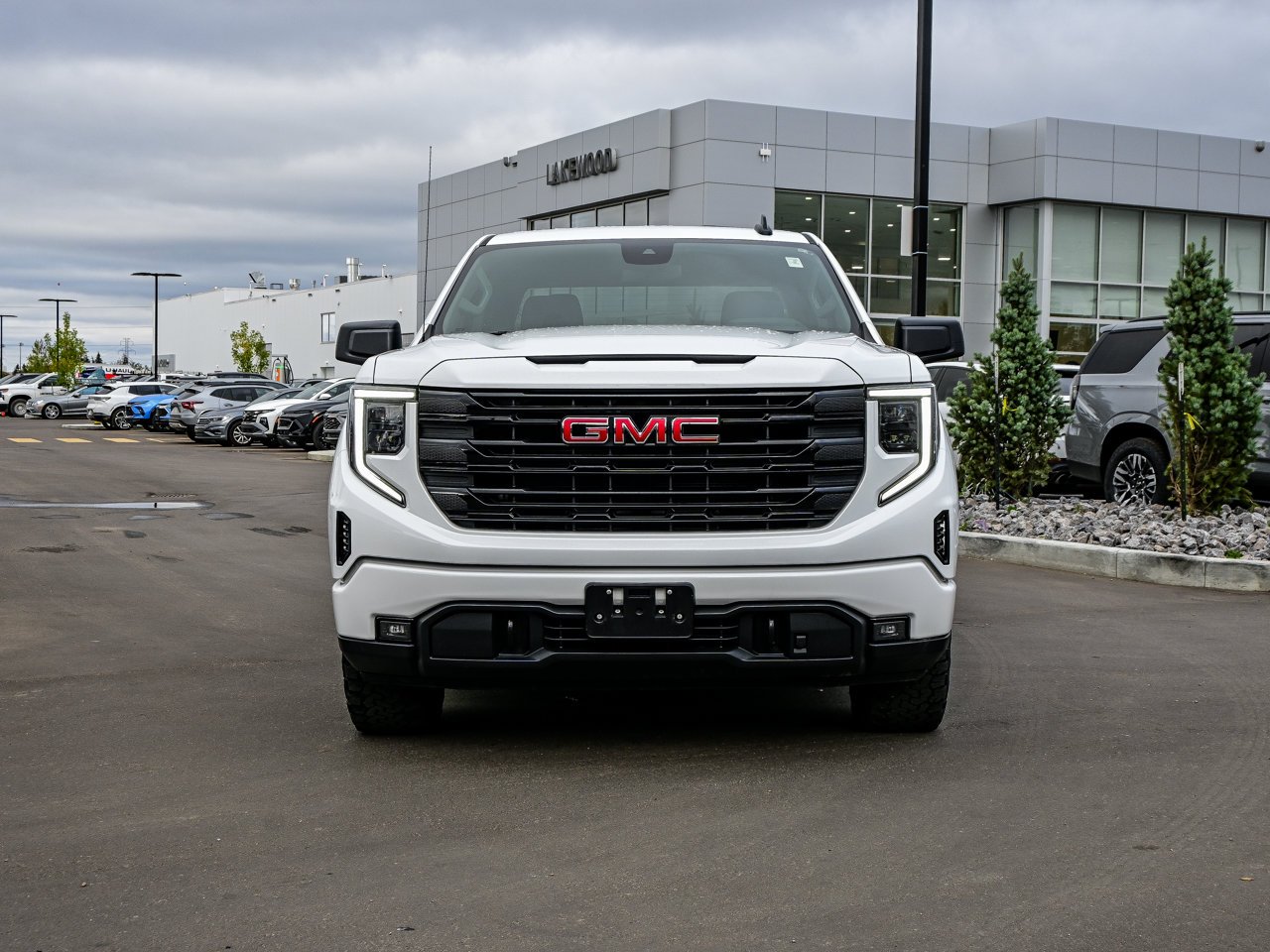 2024 GMC Sierra 1500 4WD Crew Cab 147 Elevation White Sherwood Park - photo #2