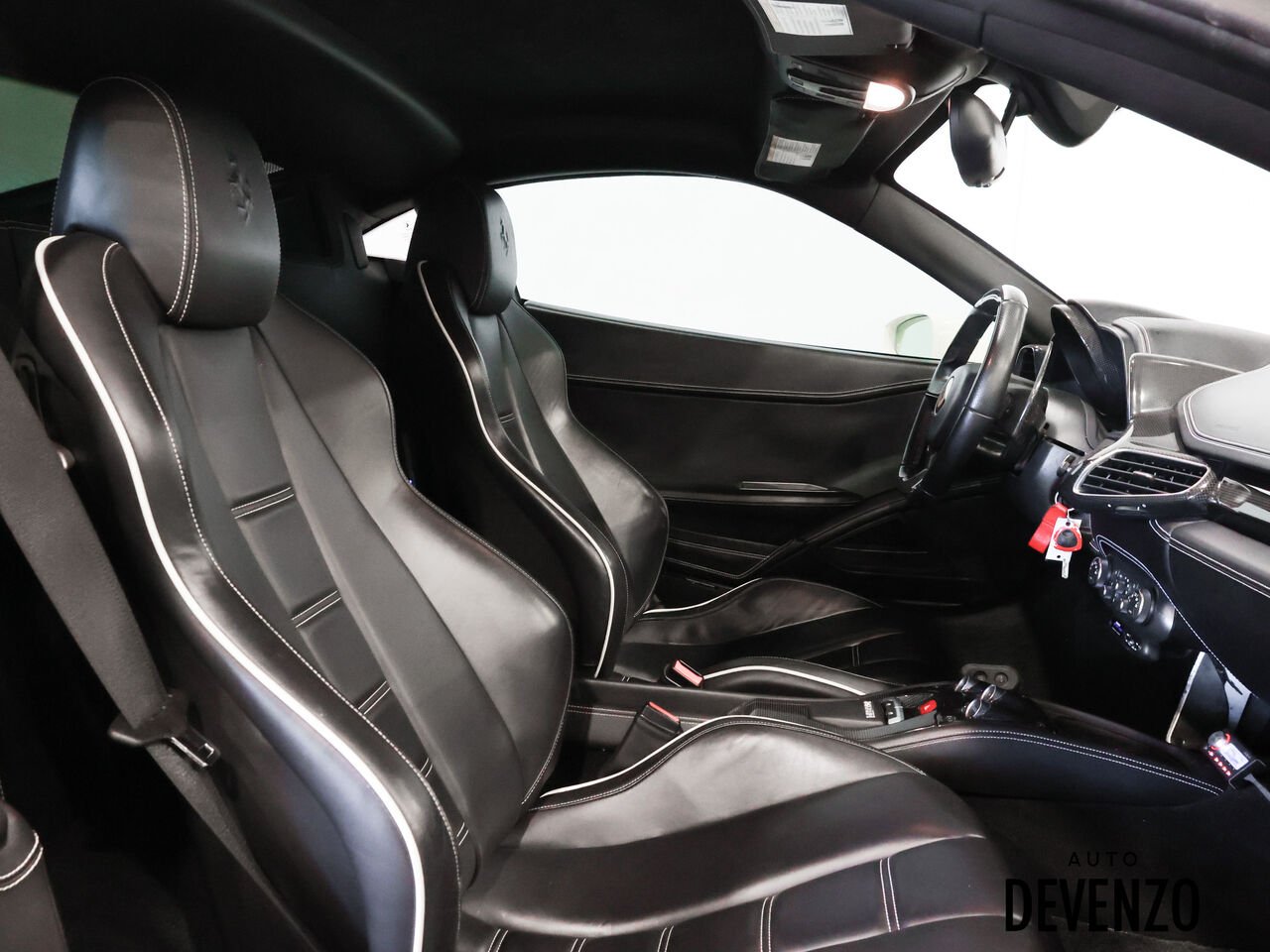 2011 Ferrari 458 Italia White Saint-Eustache - photo #9