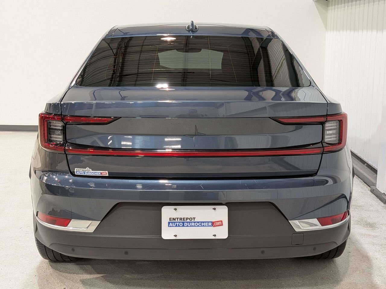 2022 Polestar 2 Long Range Dual Motor Grey Val-David - photo #5