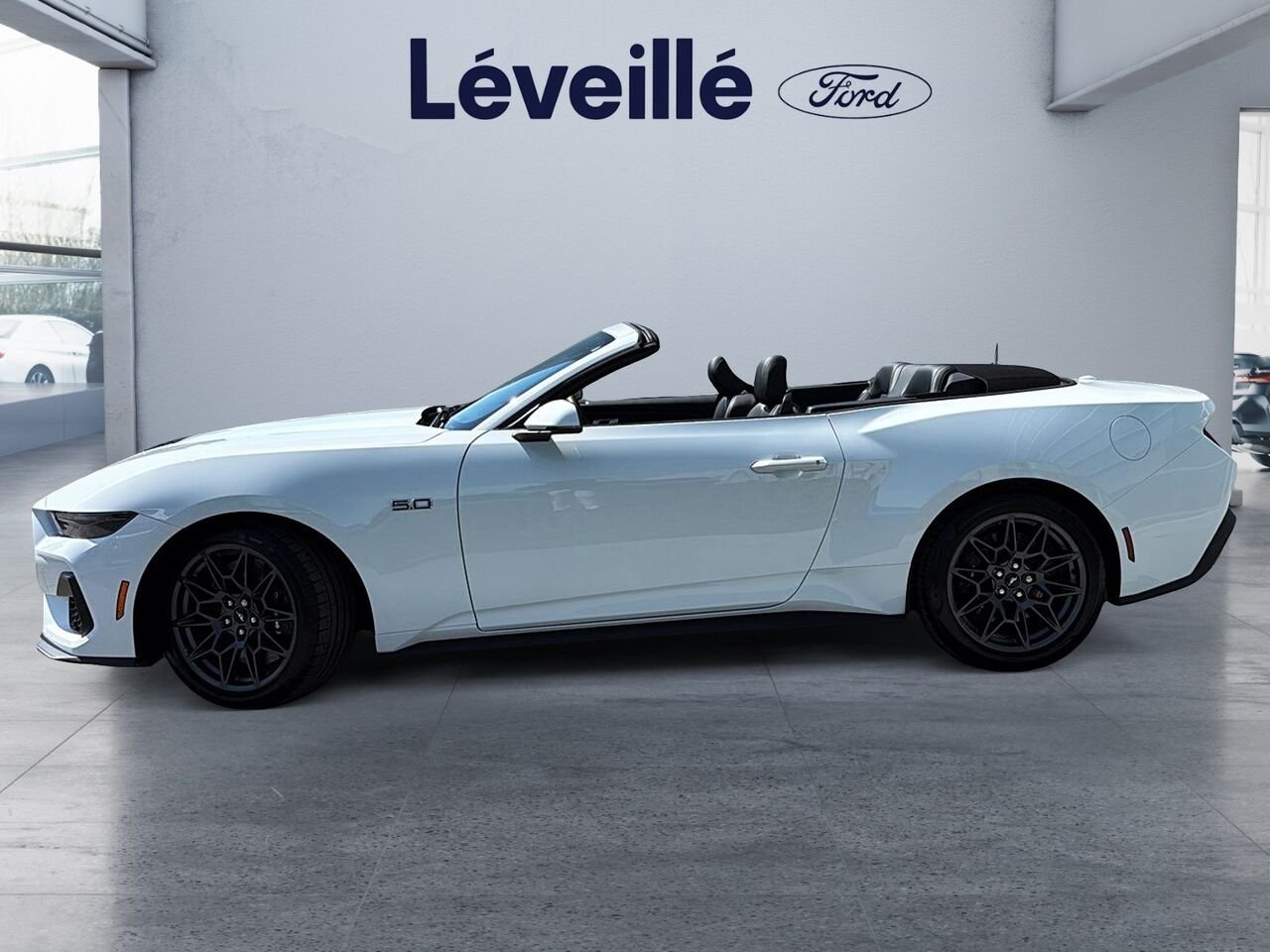 2026 Ford Mustang Oxford White Saint-Jérôme - photo #2