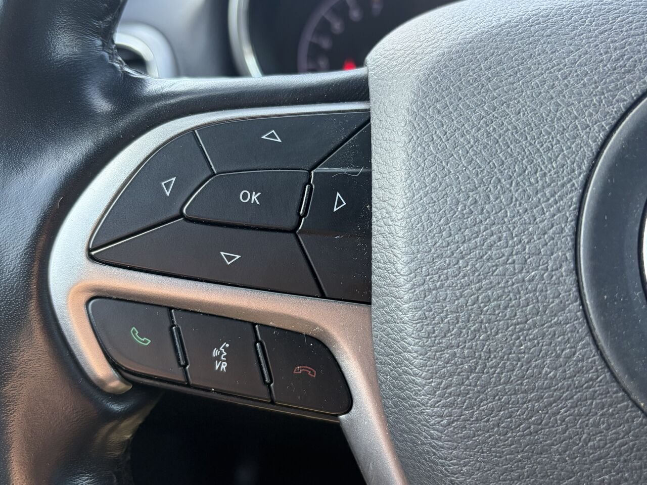 JEEP GRAND CHEROKEE Laredo 4x4 2021 Blanc Gatineau - photo #4