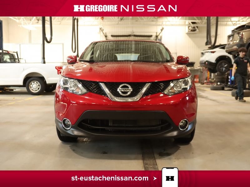 2017 Nissan Qashqai Red Saint-Eustache - photo #15