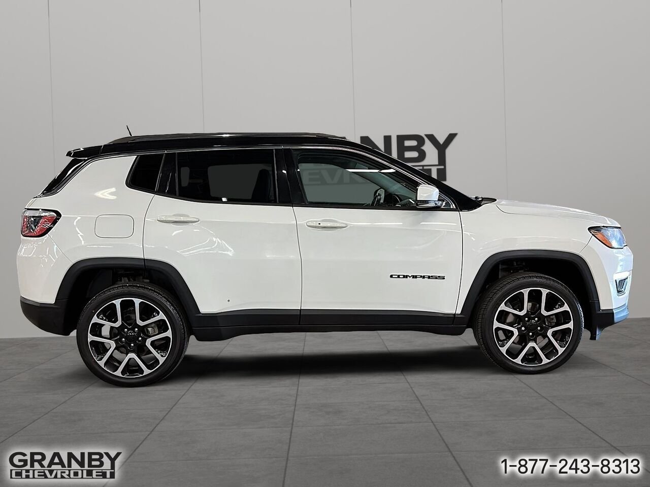 Jeep Compass Limited | 25-0882A 2017 Blanc Granby - photo #3