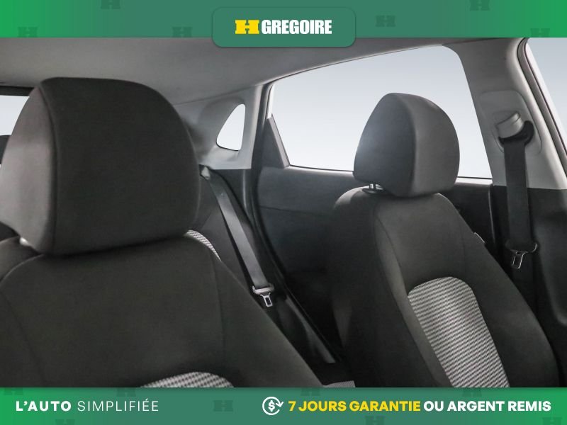 2019 Hyundai Kona White Blainville - photo #27