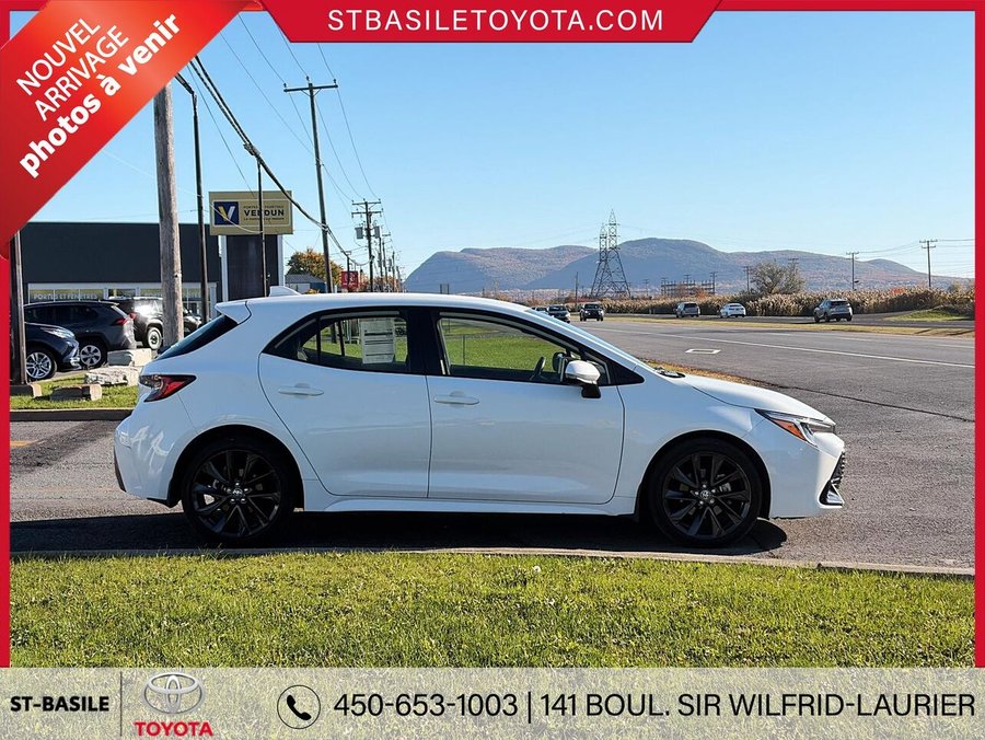 TOYOTA Corolla à hayon SE AMÉLIORÉ FWD 2025 Blanc