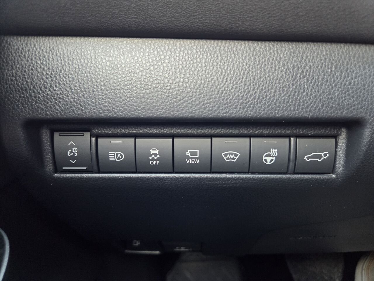 2023 Toyota VENZA Grey Mont-Laurier - photo #18