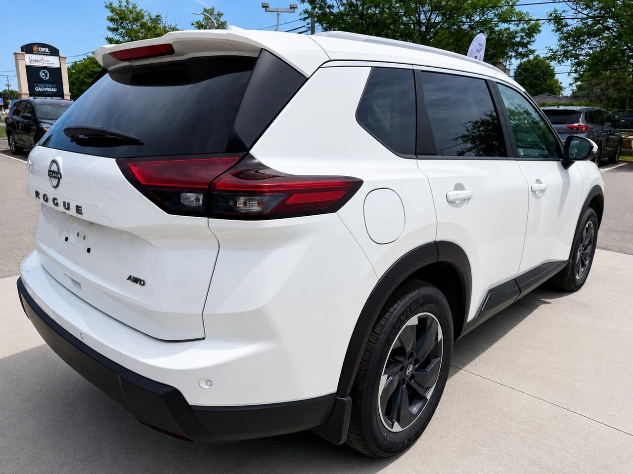 2026 NISSAN Rogue ROGUE SV TOIT OUVRANT Everest White Tricoat Pearl Châteauguay - photo #5