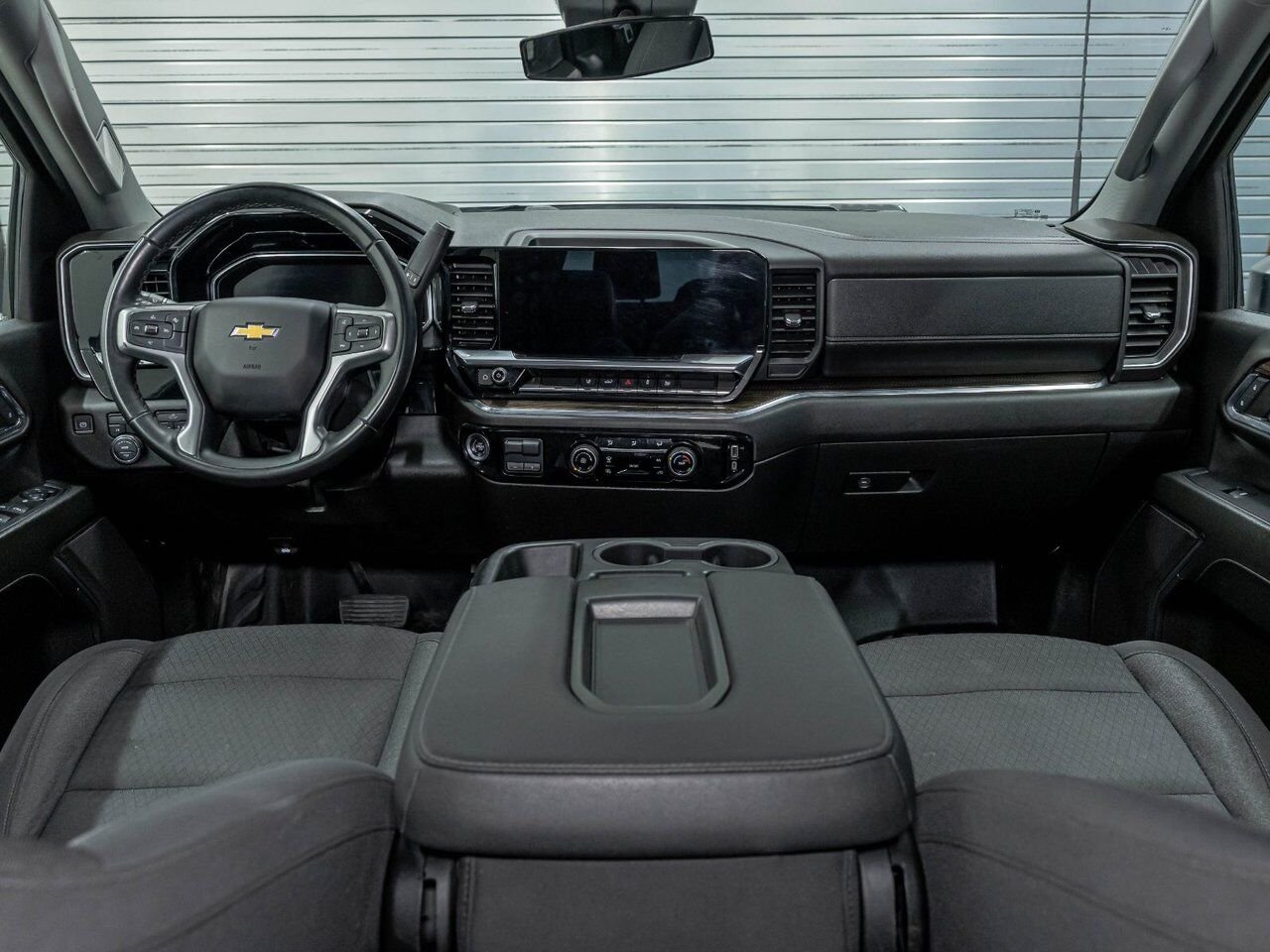 Chevrolet Silverado 2500HD LT CREW 4X4 V8 *NAV* BEDLINER CARPLAY *PNBV 9900* 2024 Gris Saint-Jérôme - photo #11