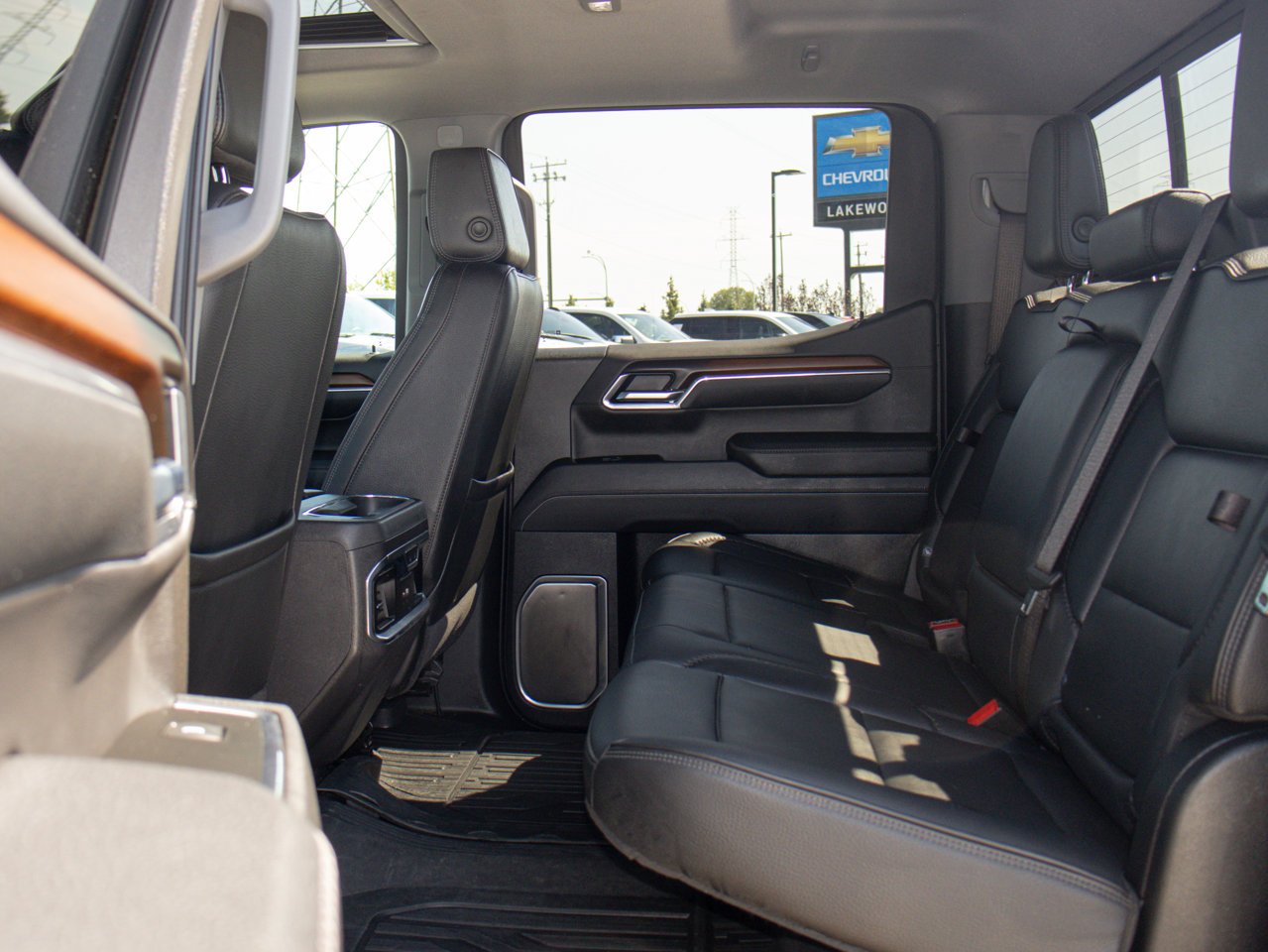 2025 GMC Sierra 1500 4WD Crew Cab 147 Denali Grey Sherwood Park - photo #32