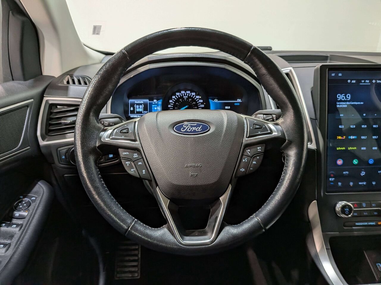 2023 Ford Edge SEL AWD Silver Val-David - photo #12