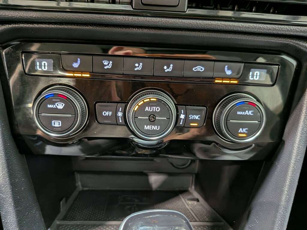 Volkswagen Taos Comfortline 4MOTION 2024 Gris Val-David - photo #26