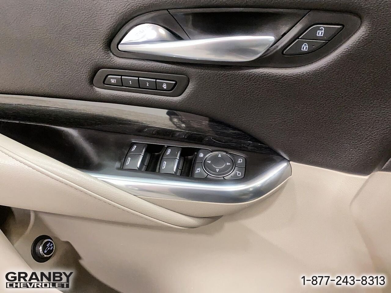 2020 Cadillac XT4 Haut de gamme Luxe 4 portes TI | 26-0685A Red Granby - photo #15