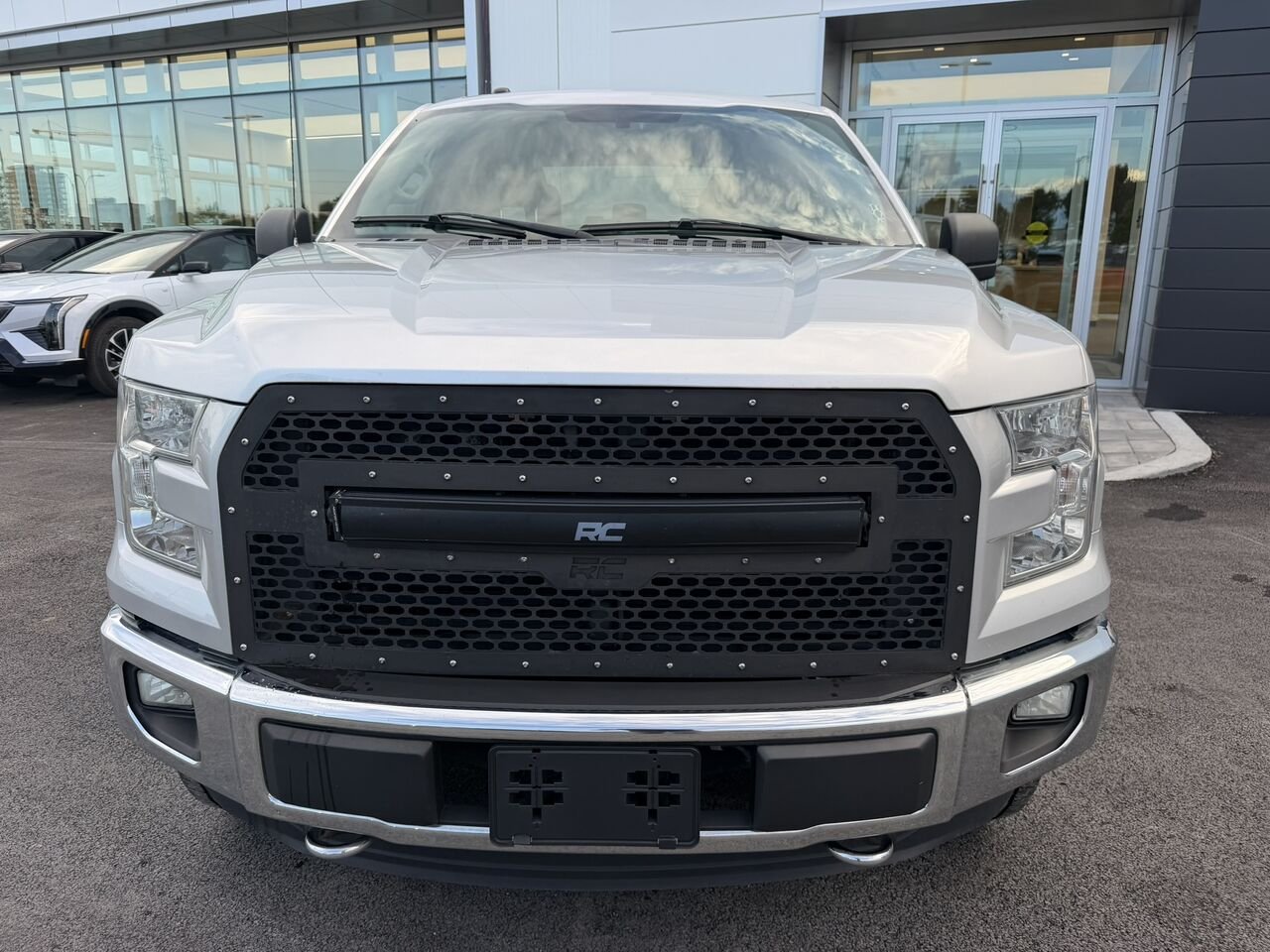 2015 Ford F-150 SUPER CREW XLT V8 5.0L **IMPECCABLE** Silver Laval - photo #3