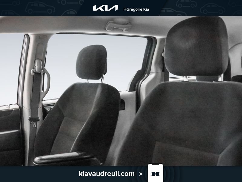 Dodge GR Caravan 2015 Gris Laval - photo #8