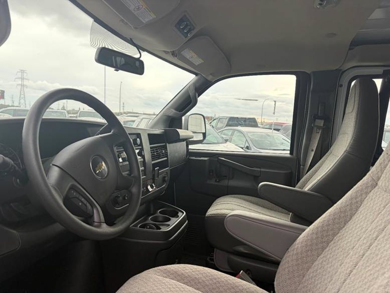 2025 Chevrolet Express Cargo Van RWD 2500 155 White Sherwood Park - photo #5