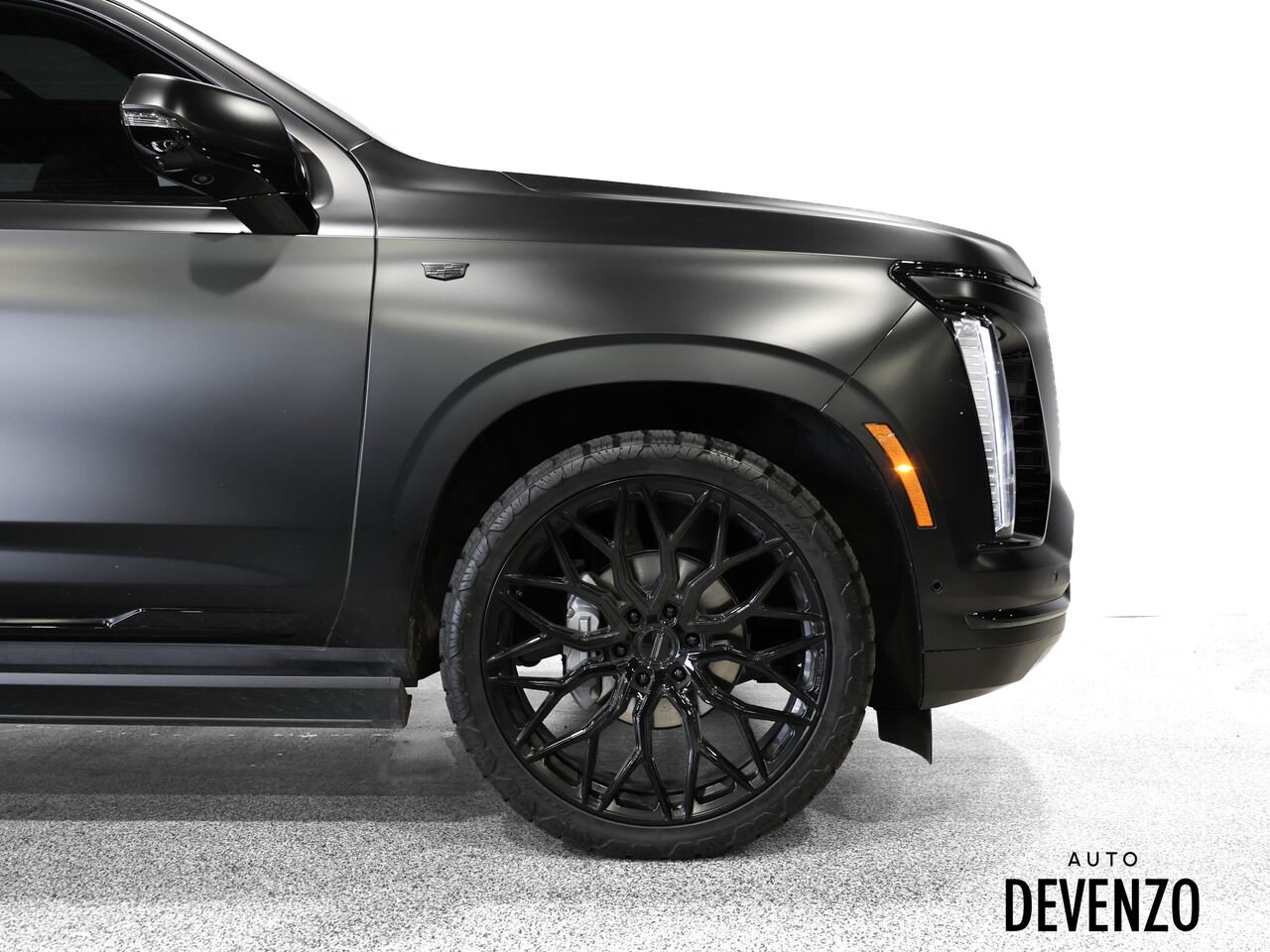 2026 Cadillac Escalade Black Saint-Eustache - photo #4